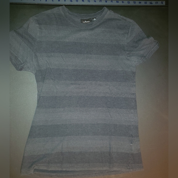 Marc Anthony Gray Stripped T-Shirt - Picture 3 of 3